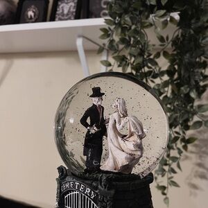 🖤Corpse Couple Musical Waterglobe🖤